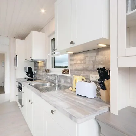 2 Bedroom Lovely In Prázdninový dům *